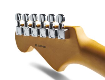 Fender_AmProII_Stratocaster_Detail_7 Fender_AmProII_Stratocaster_Detail_7