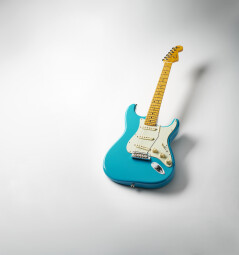 Fender_AmProII_Stratocaster_Hero2-Wide
