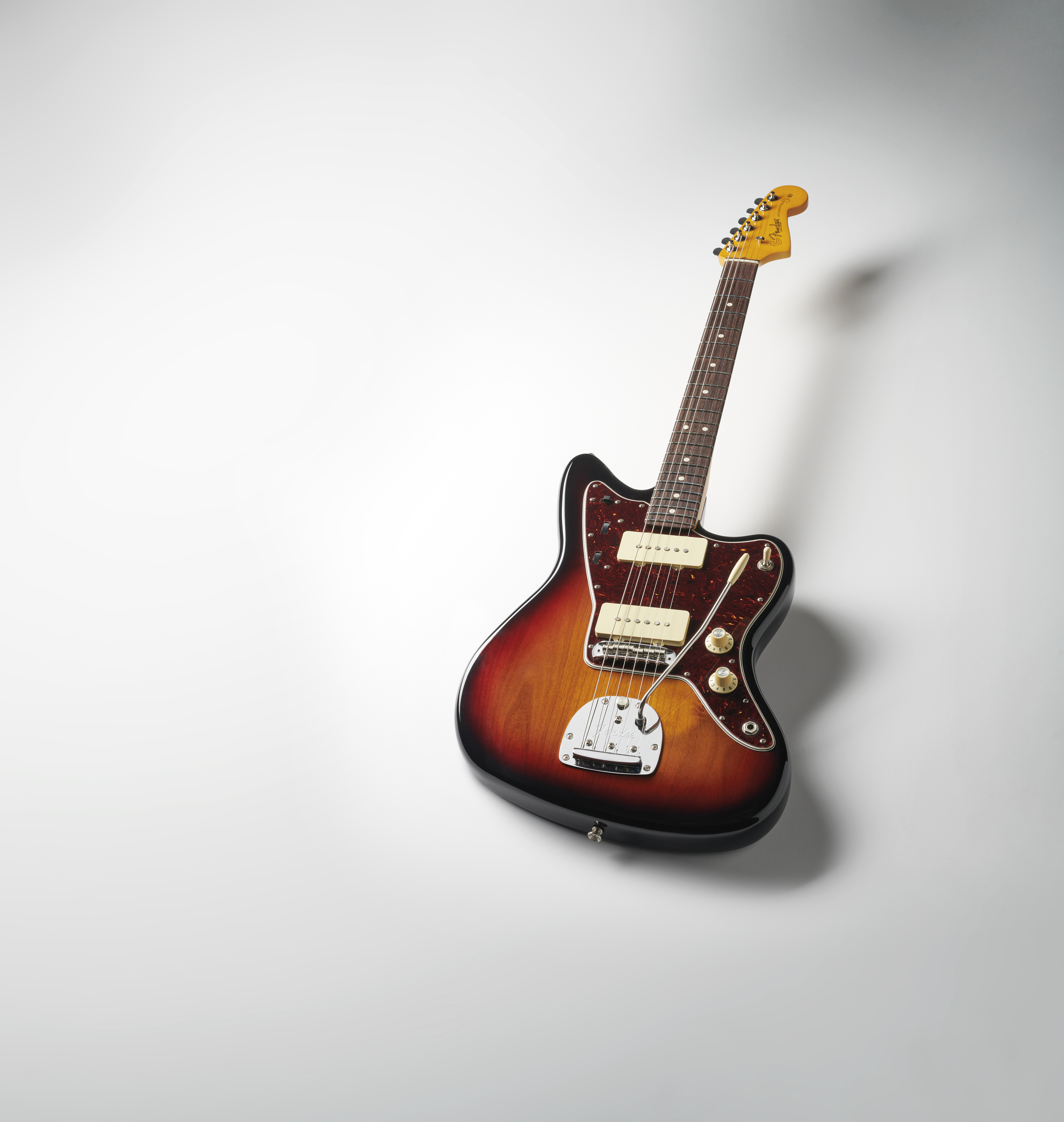 Fender_AmProII_Jazzmaster_Hero2-Wide
