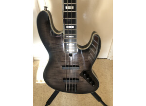 A70E25B9-AD87-4128-885E-538C7080DE10