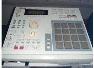 Akai Professional MPC2000 (81792)