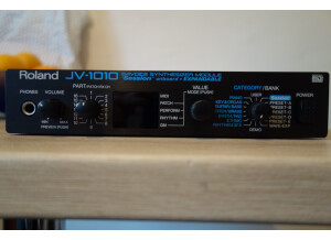 Roland JV-1010 (33685)