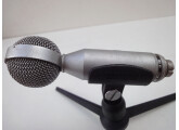 Vends 1 Microphone M130 - RTF de  50 Ohms. 