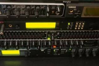 Behringer Ultragraph Pro FBQ1502HD