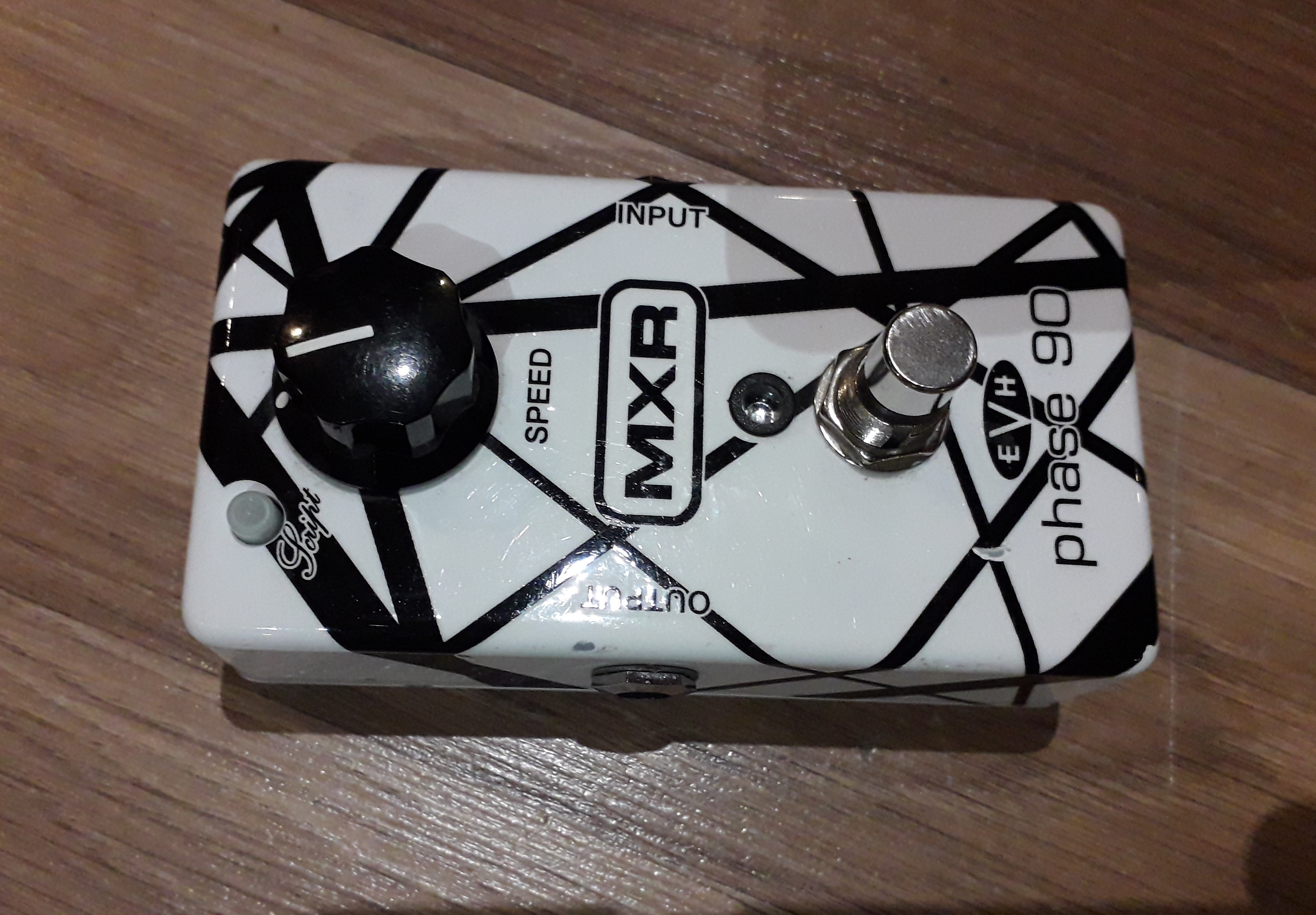 Pictures and images MXR EVH90SE EVH Phase 90 35th Anniversary