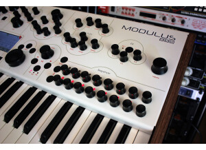 Modal Electronics Modulus 002