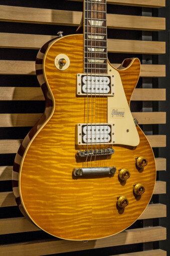 CornerGibson-7 CornerGibson-7