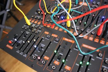 Behringer 2600 : B2600_2tof 07.JPG Behringer 2600 : B2600_2tof 07.JPG