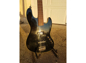 Fender Deluxe Aerodyne Jazz Bass (43018)