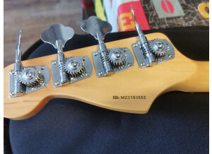 Fender Deluxe Active Jazz Bass [1998-2004] (86119)