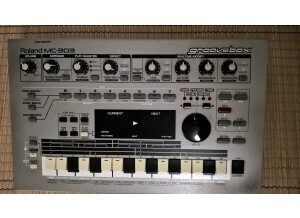 Roland MC-303 (83617)