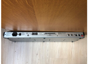 Behringer_footswitch_back