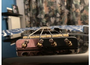 Squier Eva Gardner Precision Bass (82586)