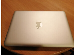 Apple MacBook Pro 15" 2GHz   (92852)