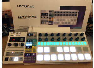 Arturia BeatStep Pro (66815)