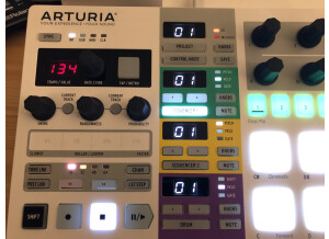 Arturia BeatStep Pro (57880)