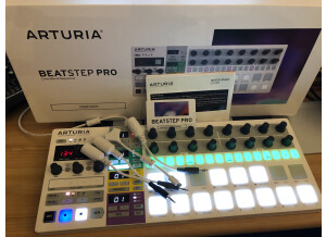 Arturia BeatStep Pro (40455)