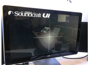 Soundcraft Ui 16 (3835)