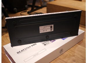 Arturia BeatStep Pro (60311)