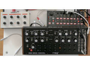 Moog Music DFAM (Drummer From Another Mother) (66534)