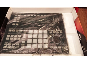 Native Instruments Maschine Studio (92436)