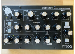Moog Music Minitaur (33556)