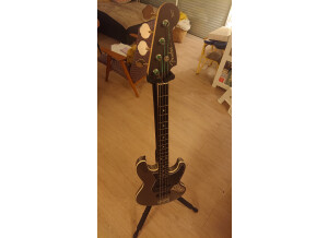 Fender Deluxe Aerodyne Jazz Bass (97600)
