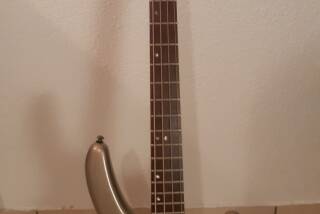 Cort Artisan B4