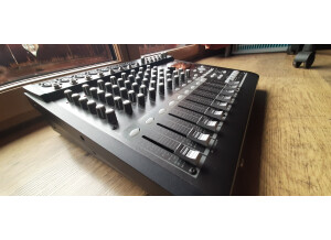 Korg d888  9