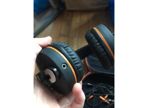 Orange ‘O’ Edition Headphones (12349)