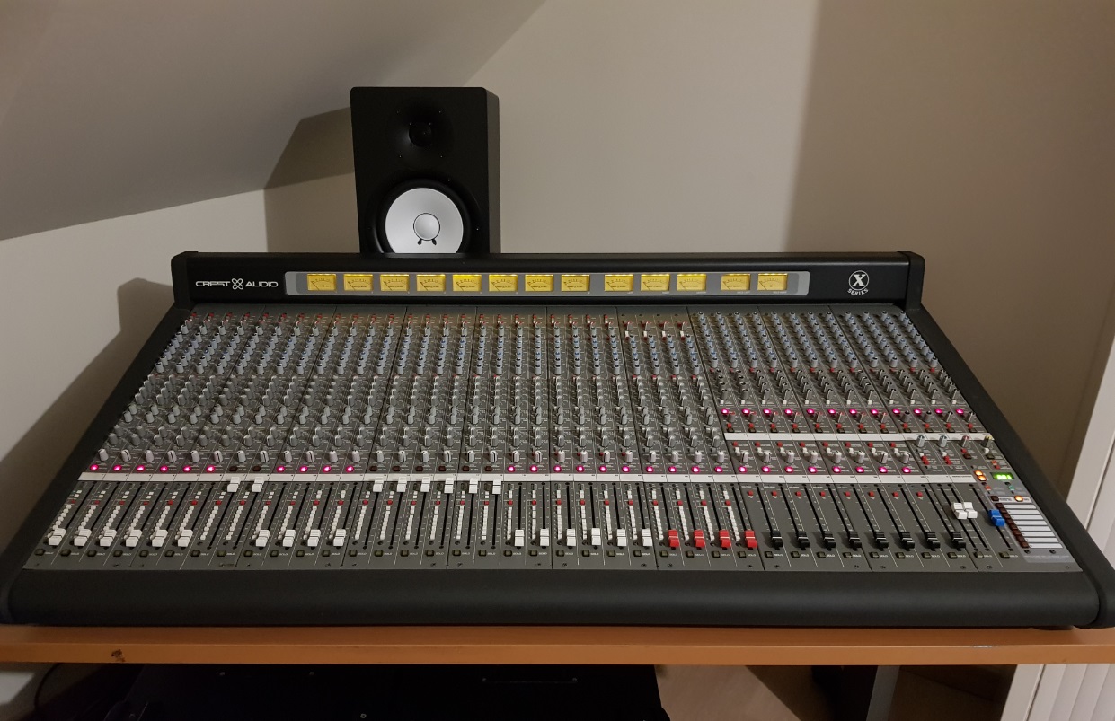 Crest Audio X monitor