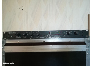 Rocktron 300 Compressor / Limiter / Hush II (2159)