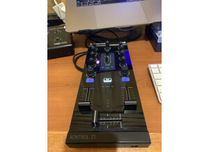 Native Instruments Traktor Kontrol Z1 (10077)