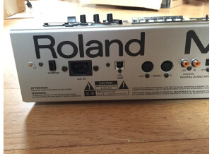 Roland MC-909 Sampling Groovebox (57119)