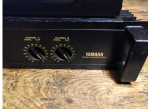 Yamaha P-2075 (29936)