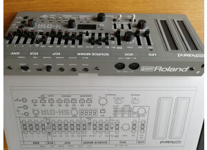 Roland SH-01A (1014)