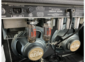 Fender ’68 Custom Vibrolux Reverb (82543)
