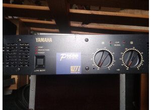 Yamaha P1600