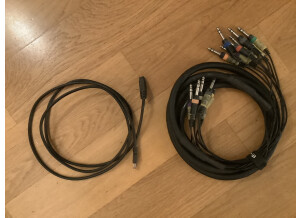 MOTU 828 Mk2 (45037)