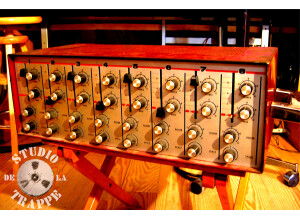 La 'Boite à Gras'  Console tout lampes 1963-64.JPG