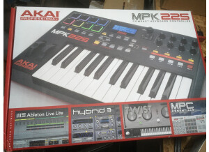 Akai Professional MPK225 (96948)