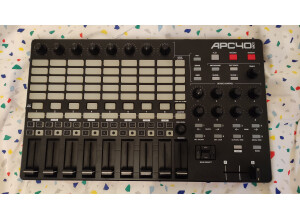 Akai 1