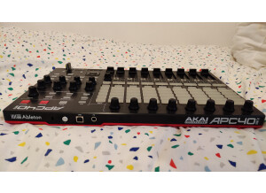 Akai 3