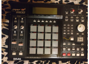 akai-mpc-2500-3113496@2x