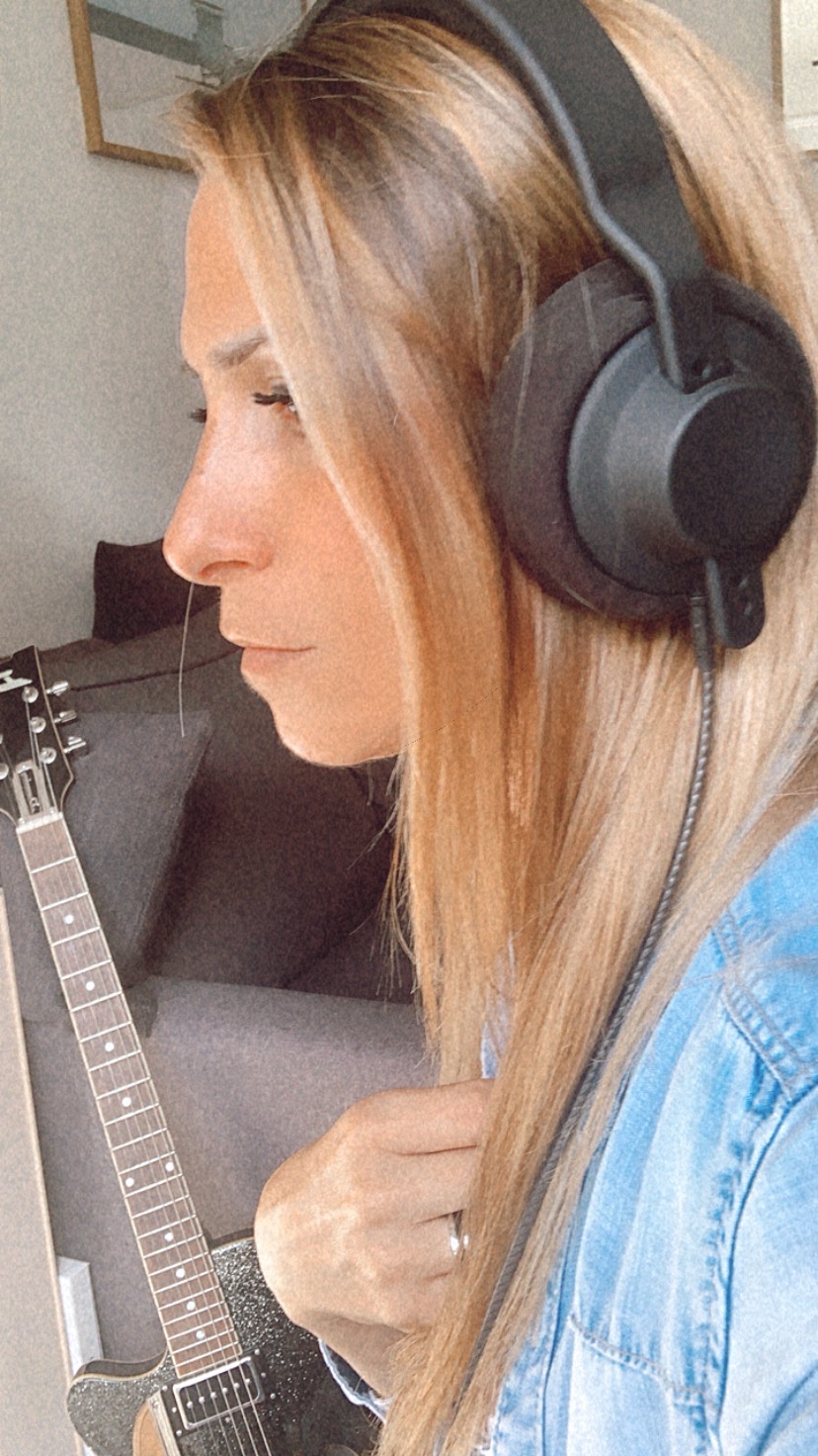 Aiaiai TMA-2 HD : 5_Photo TMA2 Woman.JPG