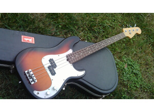 Fender American Series - Precision Bass