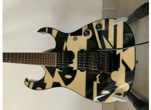 927BC090-5B75-4FB0-BC3E-F341F1432F10