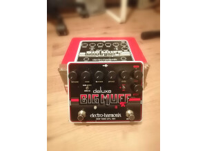 Electro-Harmonix Deluxe Big Muff Pi (3128)