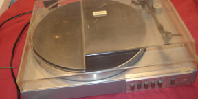 Platine vinyle HITACHI HT-6M vintage