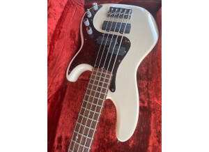 Fender American Deluxe Precision Bass V [1998-2001]